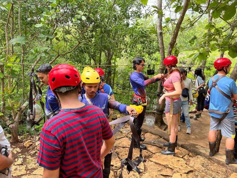 Yogyakarta: Jomblang and Pindul Caves Tour with Lunch - The Itinerary Breakdown