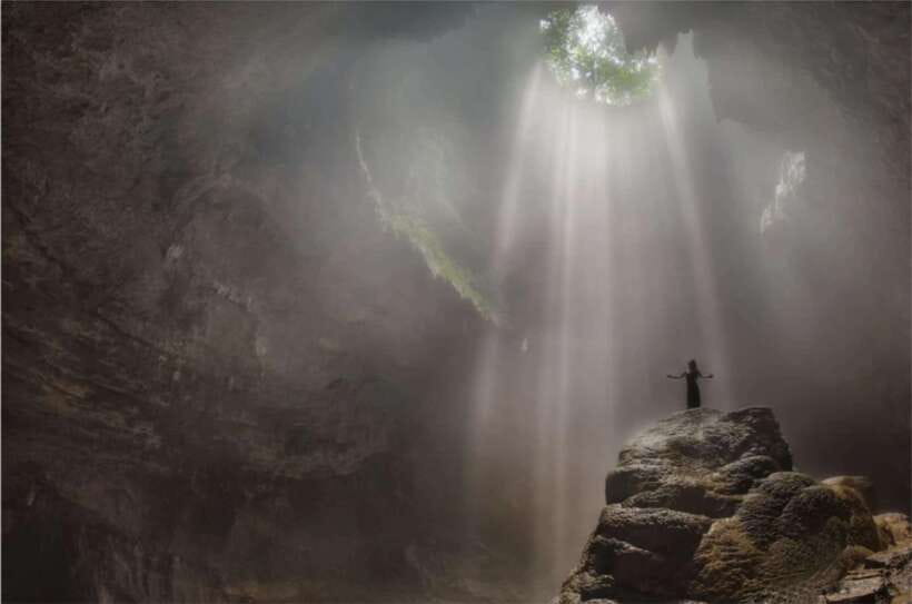 Yogyakarta: Jomblang Cave Day Trip with Pickup and Entry Fee - Exploring Yogyakarta’s Jomblang Cave: What to Expect