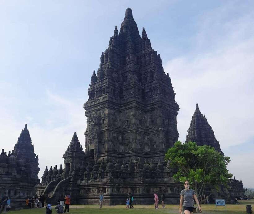 Yogyakarta: Prambanan Sunset Private Car & Entry Fee - What To Expect on Your Sunset Tour of Prambanan