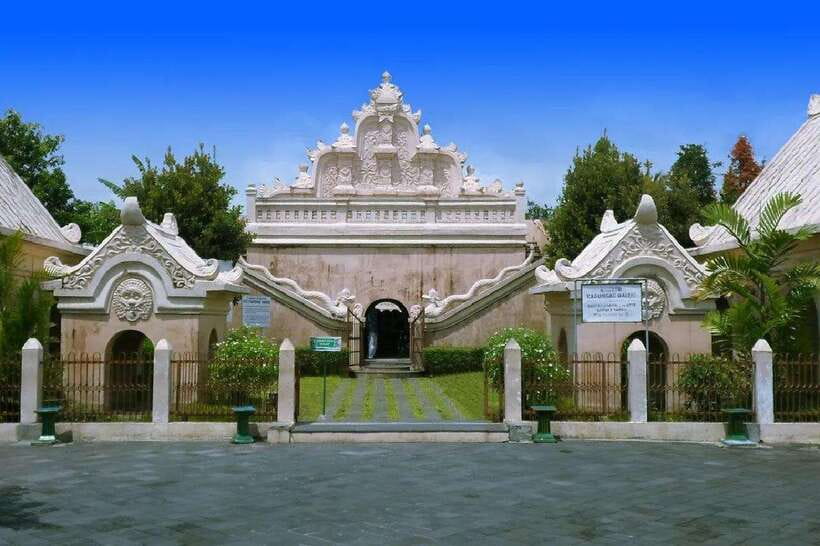Yogyakarta: Prambanan, Taman Sari, and Kraton Palace Tour - Why this Tour Offers Good Value