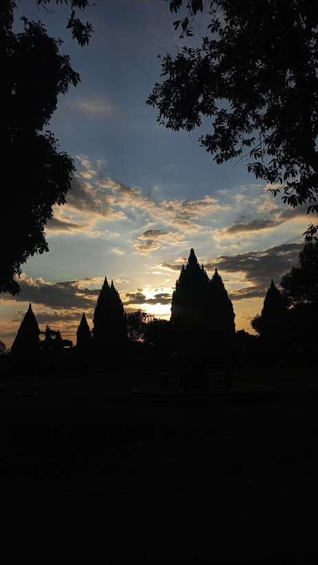 YOGYAKARTA : Prambanan Temple and Pindul Cave Adventure - Transportation, Timing, and Group Size