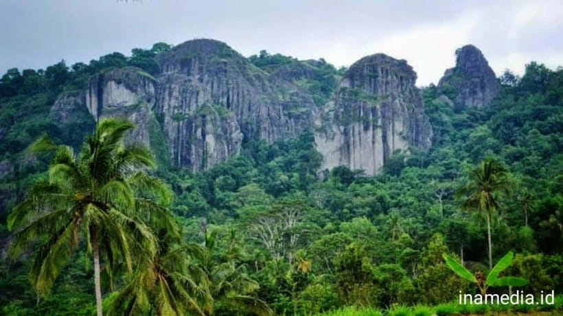 YOGYAKARTA SOFT CLIMBING MOUNT NGLANGGERAN & PINDUL CAVE - Folklore and Cultural Significance