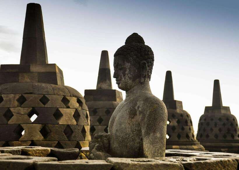 YOGYAKARTA; SUNRISE AT VIEW POINT AND BOROBUDUR CLIMB UP - The Experience: Sunrise at the Viewpoint