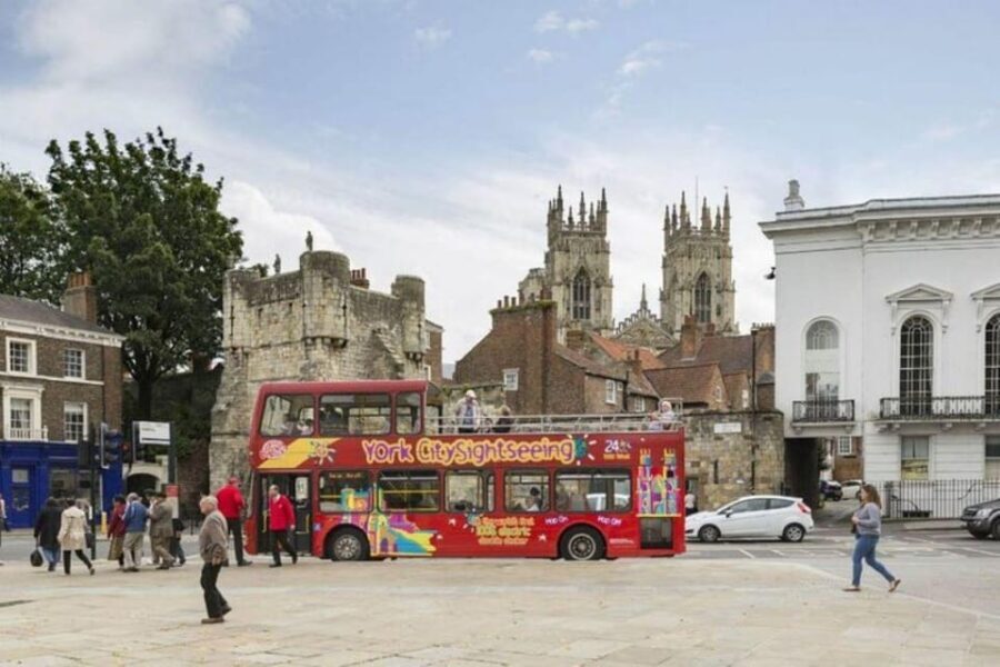 York Day Rail Tour from London including Hop-on Hop-off tour - Exploring York: The Highlights
