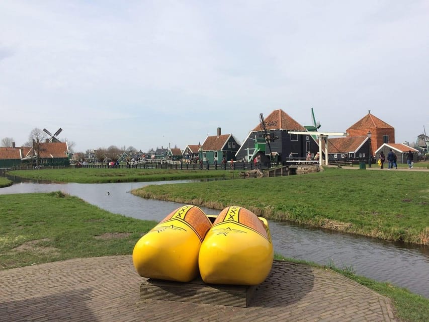Zaanse Schans Windmills, Volendam with Ferry to Marken - Exploring Zaanse Schans: Windmills and Traditional Crafts