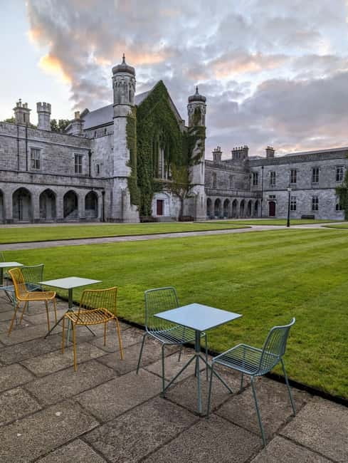 Aberdeen: Express Walk with a Local - A Genuine Introduction to Aberdeen