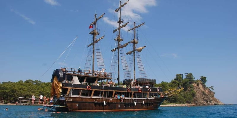 Alanya: Pirate Boat Tour with Lunch & Unlimited Soft Drinks - The Coastal Voyage: Breathtaking Views & Photo Opportunities