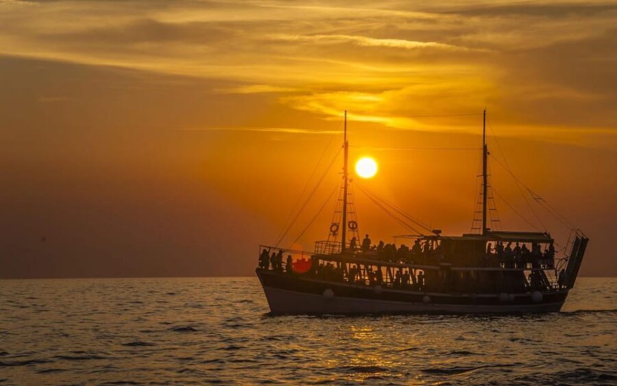 Alanya: Sunset And Party Boat With Soft Drinks And Dinner - Why This Tour Offers Good Value