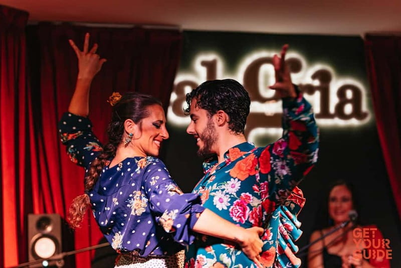 Alegria Flamenco in Malaga, with Transfer, Cocktail and Premium Location - The Day of the Experience: What to Expect