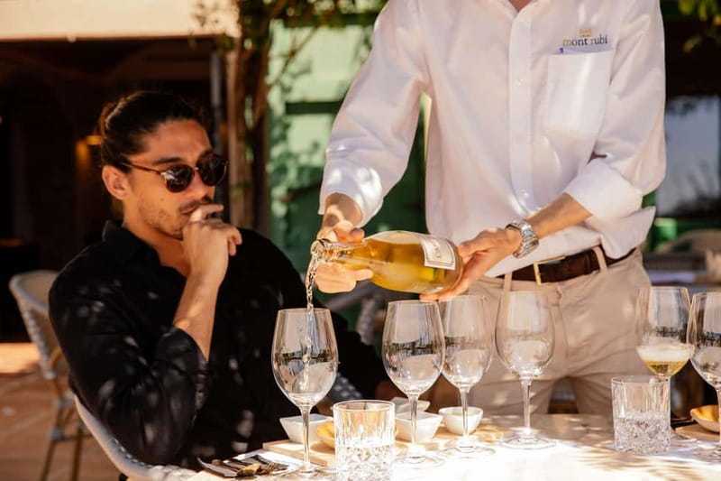 Alicante: Sustainable Wine & Tapas Experience at 3 Wineries - What Makes This Tour Stand Out