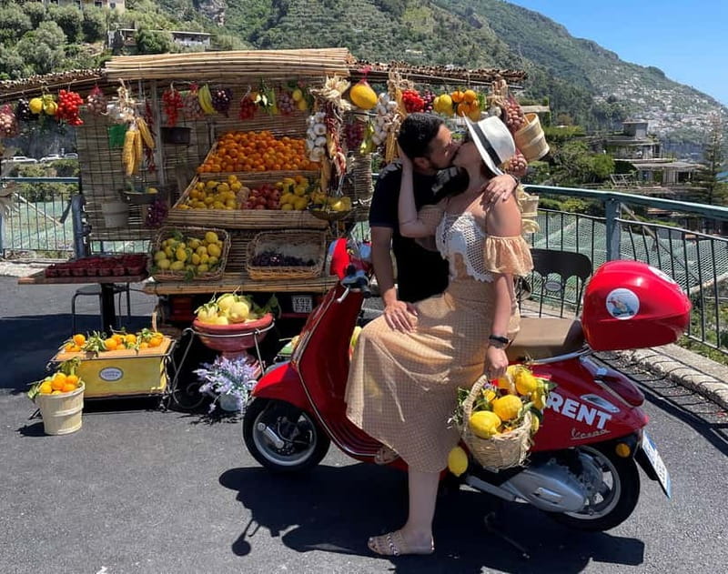 Amalfi Coast: Vespa Tour of Amalfi, Ravello, and Positano - Discovering Ravello: Gardens and Panoramas