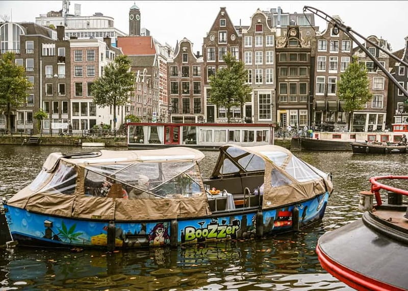 Amsterdam Daytime Boat Private Canal Cruise Tour With Guide - The Itinerary and What Makes It Special