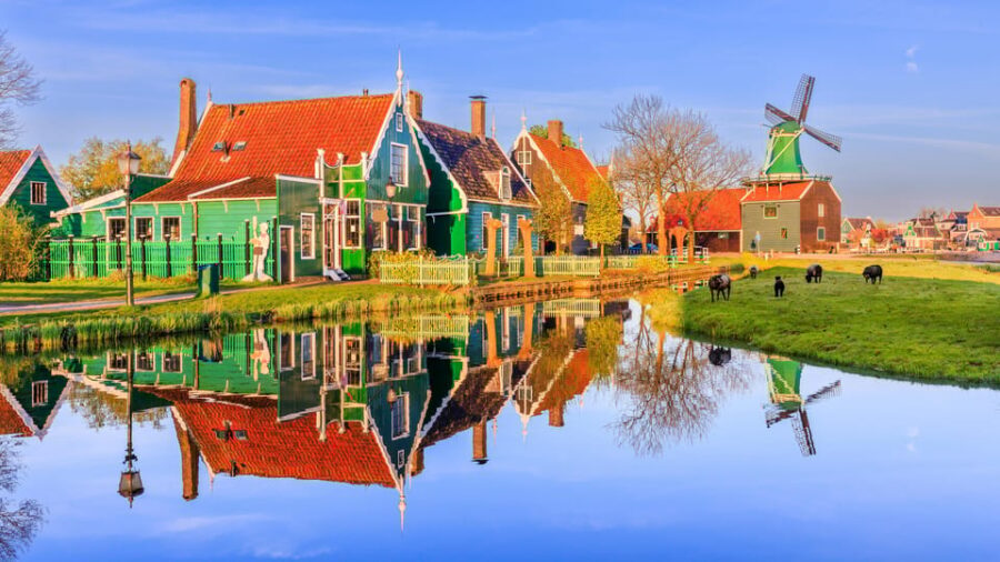 Amsterdam: Giethoorn & Zaanse Schans Small Group Day Trip - Who Will Love This Tour?
