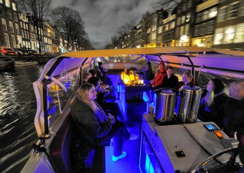 AMSTERDAM LIGHT FESTIVAL: #1 CANAL CRUISE INCL. DRINKS - Authentic Traveler Insights