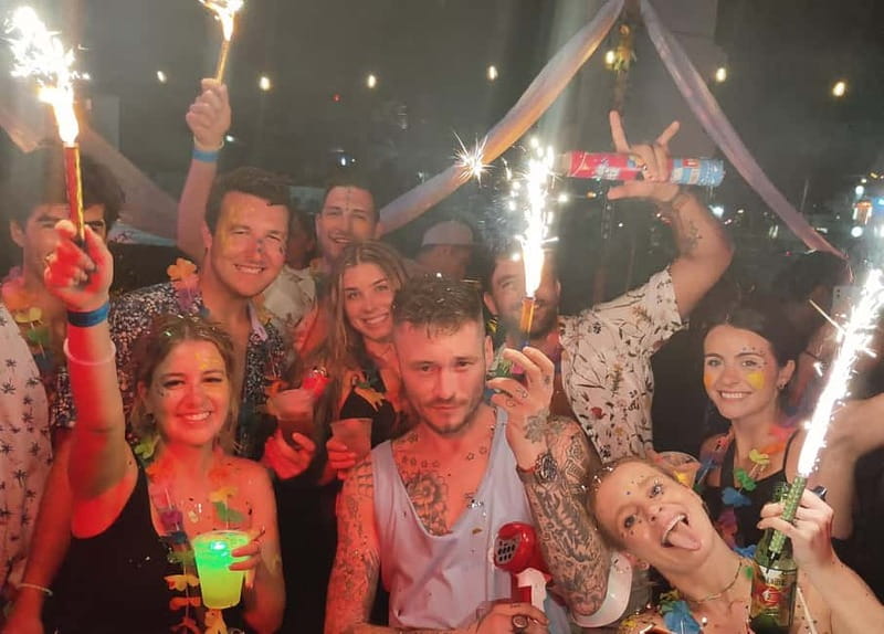 Amsterdam: Social Pubcrawl, Games and get to know eachother - Practical Tips & Considerations