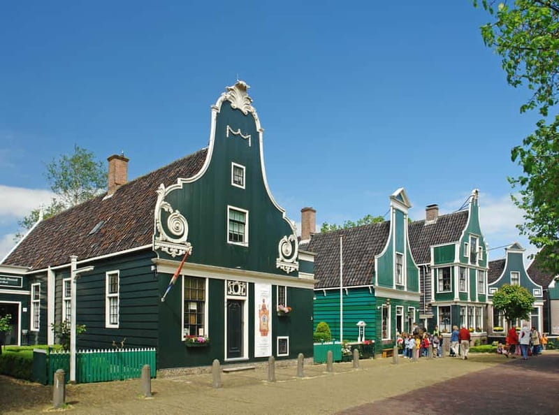 Amsterdam: Zaanse Schans windmills & Volendam Guided Tour - Summary