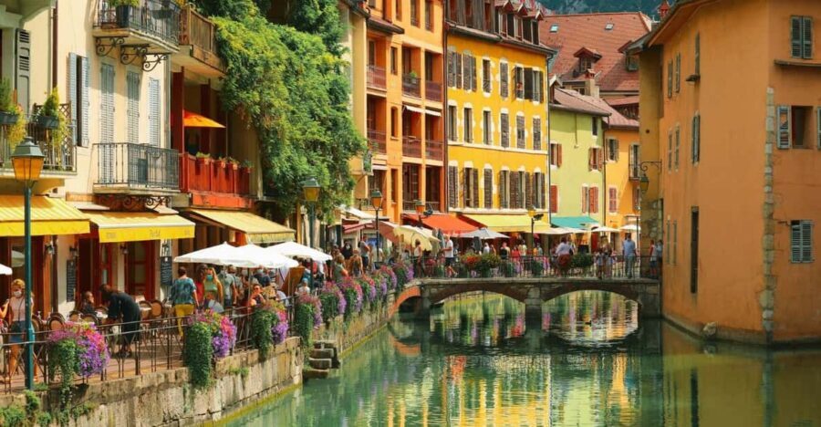 Annecy: 2-hour Best Intro Walking Tour with a Local - In-Depth Look at the Itinerary