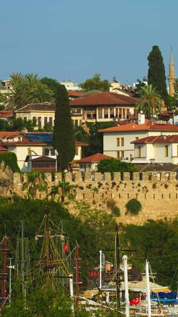 Antalya: 2-hourYachtTour toLowerDudenFalls with audionfo - What Makes This Tour Stand Out?