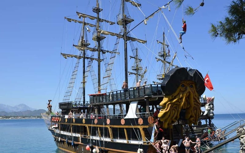 Antalya: Pirates Boat Tour W/ Swim Stops Lunch & Waterfall - The Experience of the Boat and Crew