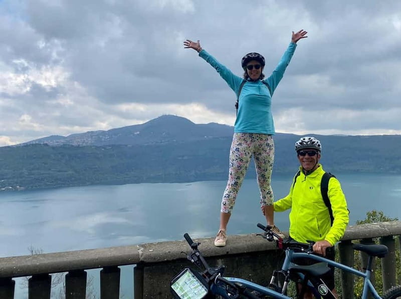 Appia Antica Ebike Tour > Castel Gandolfo & Lake (Top Landscape) - The Value of the Tour