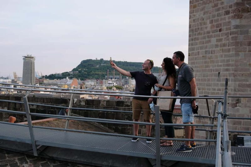 Barcelona Cathedral: Sunrise Tour & Breakfast - The Highlights of the Tour