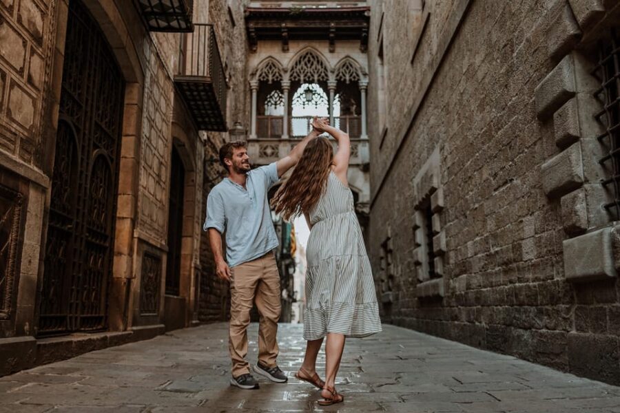 Barcelona: Gothic Quarter Cinematic Photoshoot and Guide - What to Expect in Terms Logistics and Value