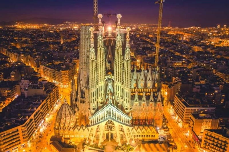Barcelona: Sagrada Familia Guided Tour with Tower Access - A Closer Look at the Tour Itinerary