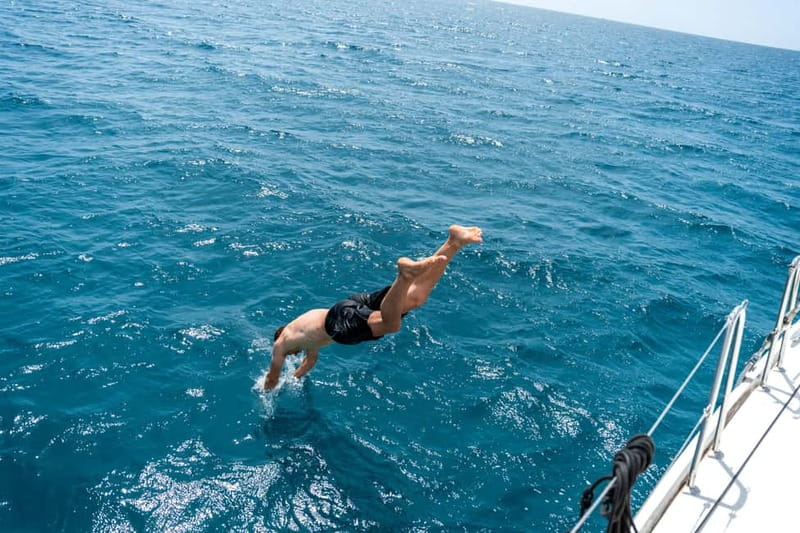 Barcelona: Sail, swim Wine & Tapa at daytime or sunset - The Itinerary in Detail  