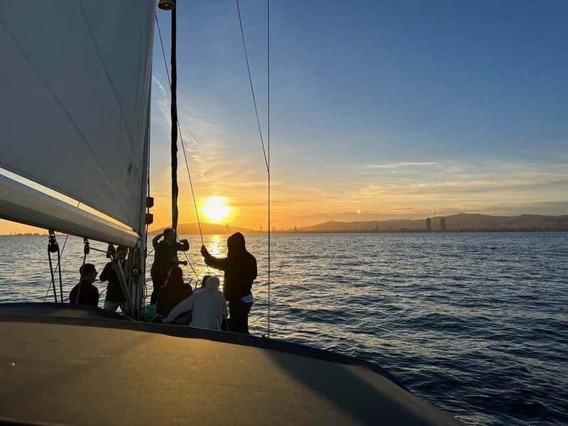 Barcelona: Sunset Boat Trip with Cava Wine and Snacks - The Logistics and Practical Details