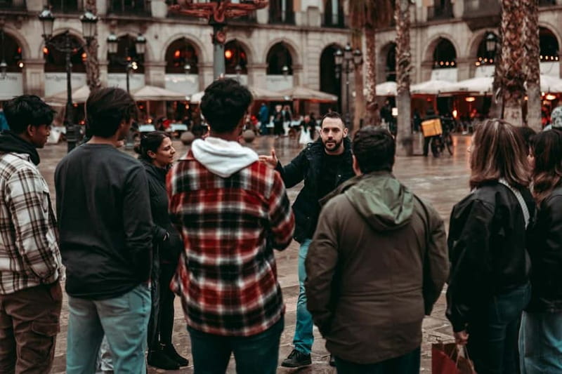 Barcelona: Tipsy Tapas & History Tour in the Gothic Quarter - Venue 1: A Cozy Local Bar with Unmatched Charm  