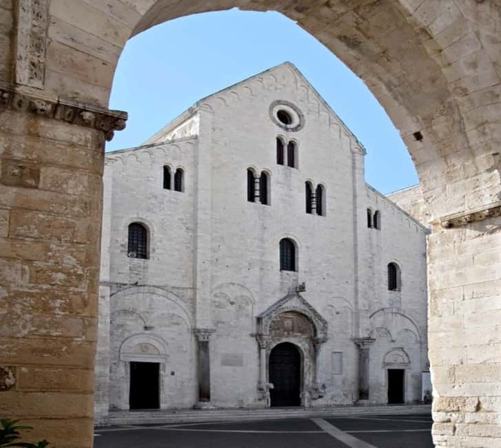 Bari: Basilica of Saint Nicholas, Museum, Focaccia Tasting - The Museum: Treasures and Stories  