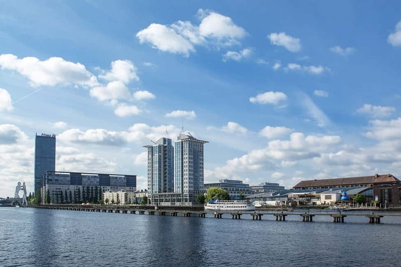 Berlin: East Side Gallery Spree Cruise in a Solar Catamaran - What Youll Experience