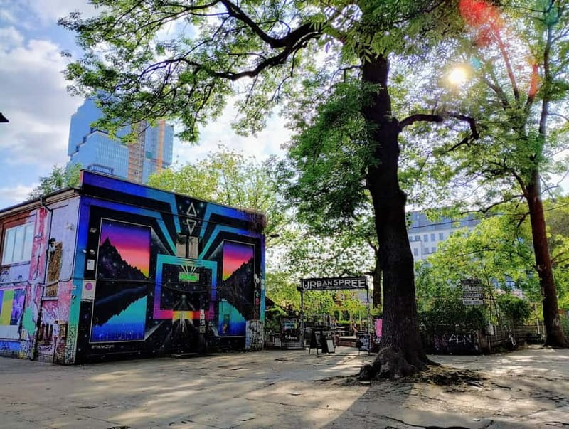 Berlin Friedrichshain: Urban Walk of Grit and Gentrification - The Tour Experience: What You Can Expect