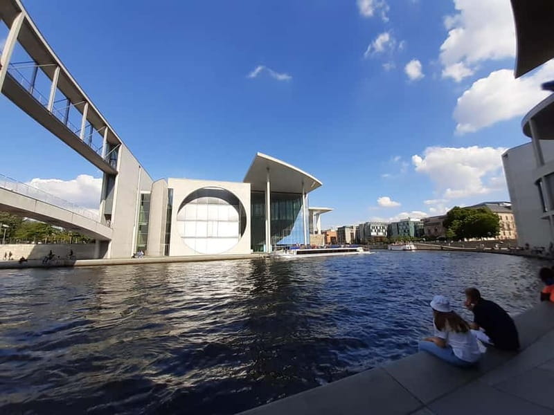Berlin: Guided walking tour of the must-see sights - What Makes This Tour Stand Out?  
