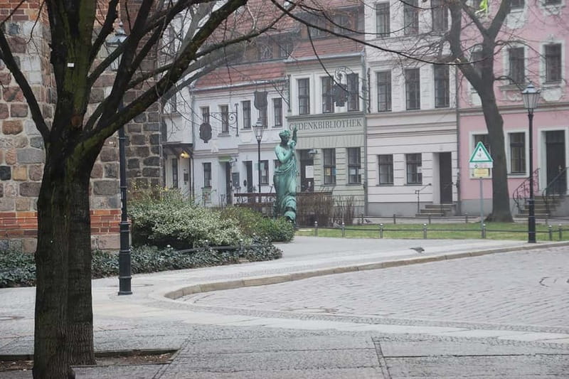 Berlin: Historic Center Walking Tour with a Real Berliner - Exploring Nikolaiviertel and Museum Island