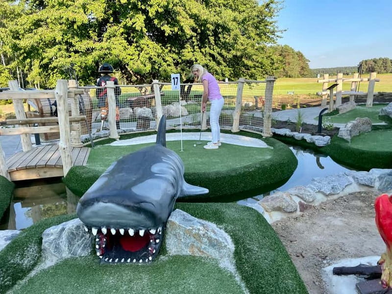 Berlin: Pirate´s Island Adventure Mini Golf Ticket - Who Will Love This Mini Golf Adventure?
