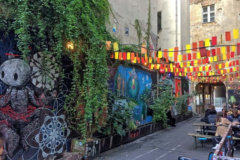 Berlin: Private City Tour - Berlin Highlights Guided Walk - Exploring Western Berlin and Beyond  