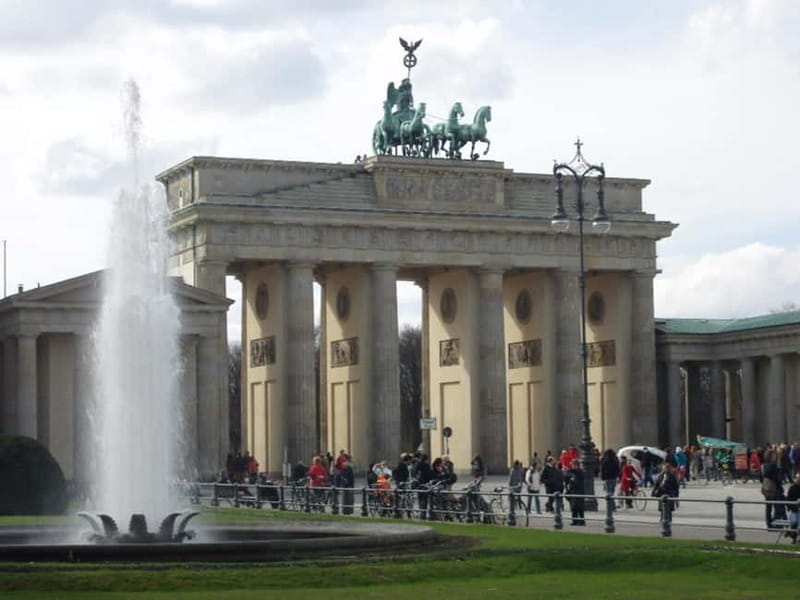 Berlin: Private Highlights Walking Tour - Breaking Down the Itinerary: What You’ll See and Why It Matters
