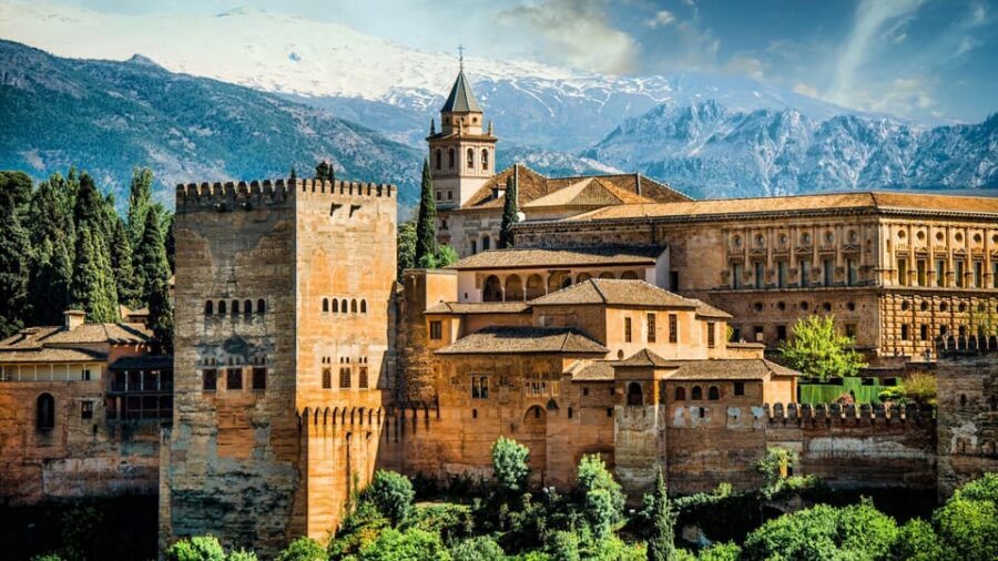 Best of Granada: Private Walking Tour with a Local - What to Expect from the Tour