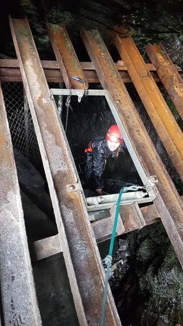 Betws-y-Coed: Underground Caving Adventure in Snowdonia - What to Expect on the Tour