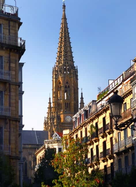 Bilbao: Biarritz, Saint Jean de Luz, and San Sebastian Tour - Transportation, Guide, and Overall Value