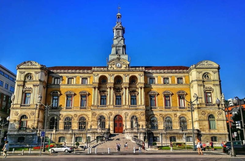 Bilbao: Private Guided City Tour - What Travelers Should Know