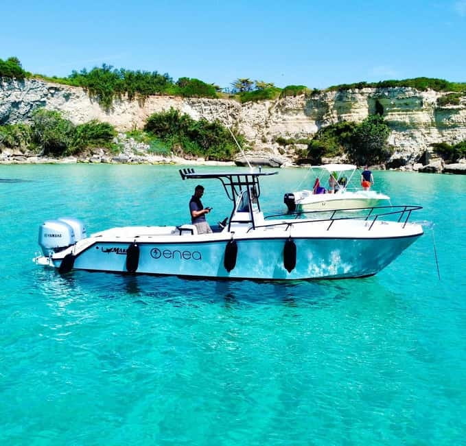 Boat: Boat tour with appetizer and drinks included - What to Expect from Your Salento Boat Tour