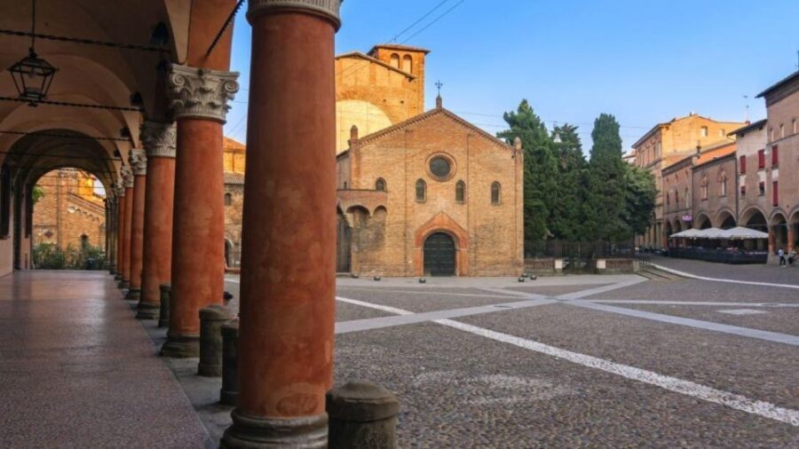 Bologna Guided Bike Tour - Key Points