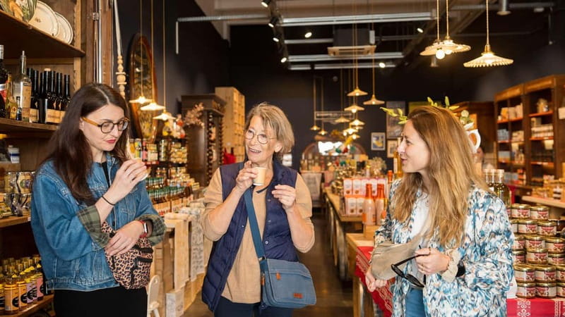 Bordeaux: Farmers Market Tour & Gourmet River Cruise - The Scenic Garonne River Cruise