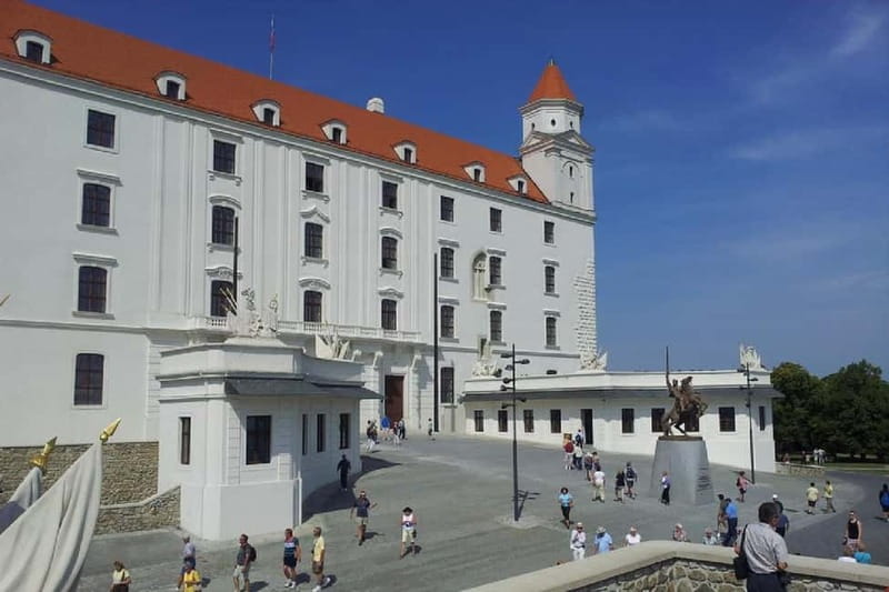 Bratislava: Guided Walking Tour with Castle Entry Ticket - Final Thoughts
