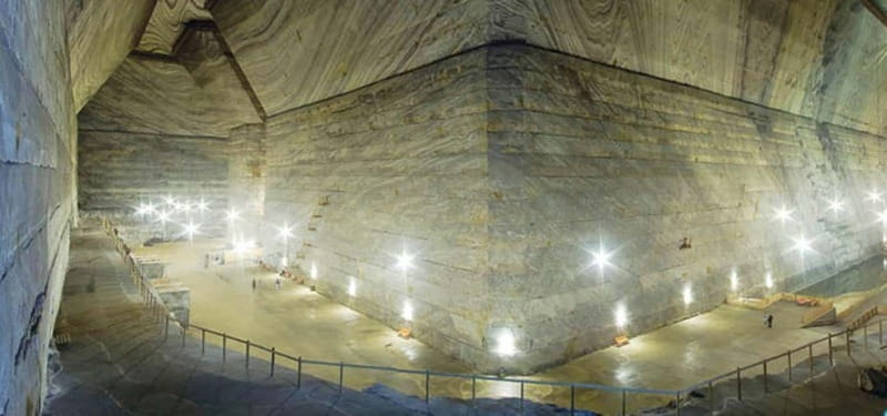 Bucharest: Slanic Salt Mine and Dracula's Tomb, 7 pax group - Exploring the Salt Mine: A Unique Underground Experience