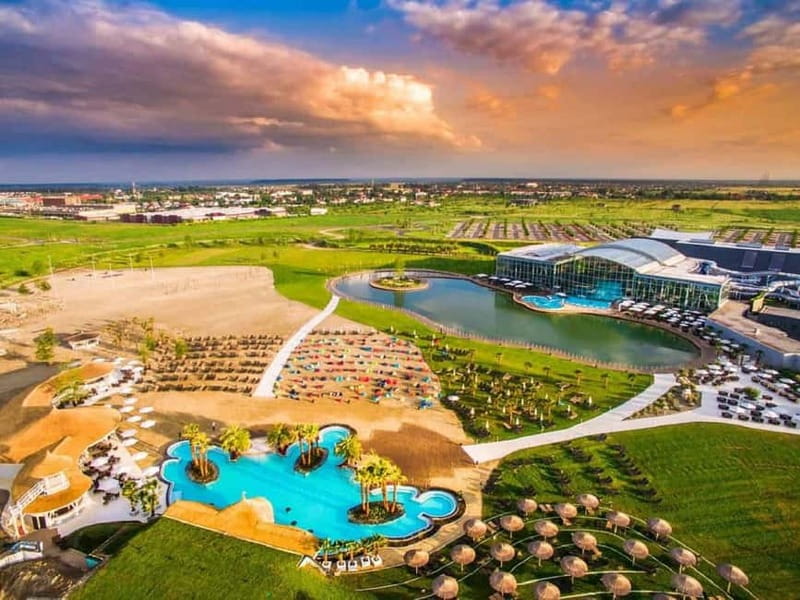 Bucharest: Therme Bucuresti Entry Ticket with Transfer - Who Should Consider This Tour?