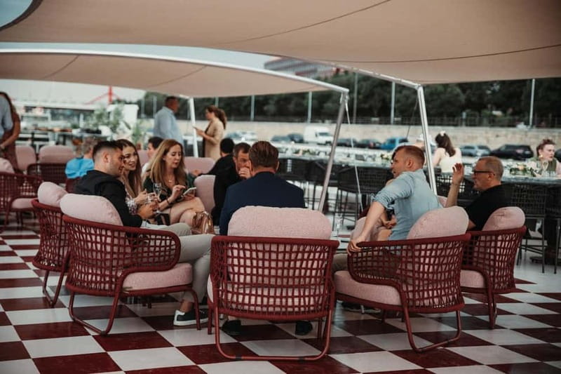 Budapest: BBQ Dinner Cruise w/ Live Music & Unlimited Drinks - In-Depth Look at the Itinerary