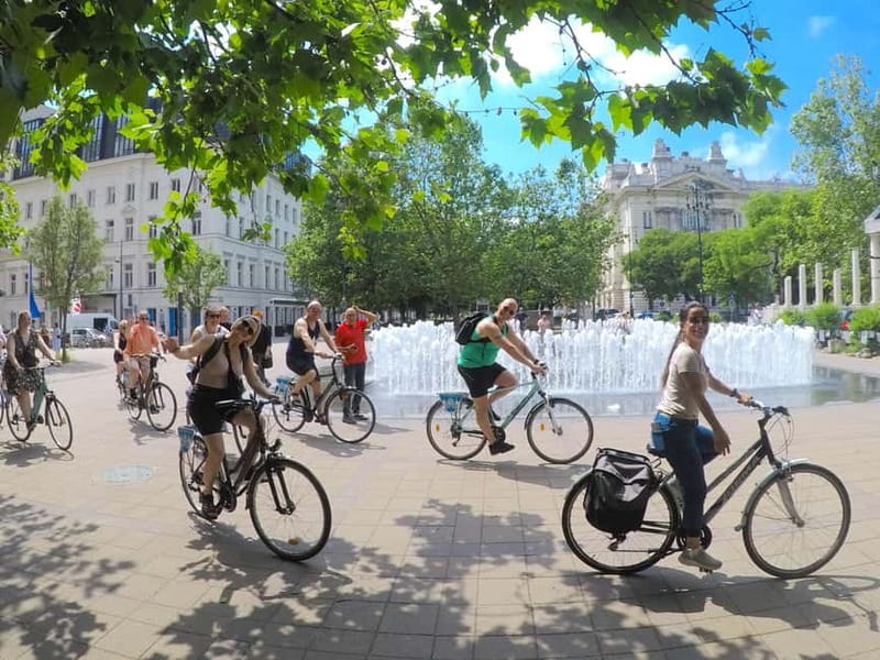 Budapest Bike Tour with a Hungarian Goulash - What Makes This Tour Stand Out